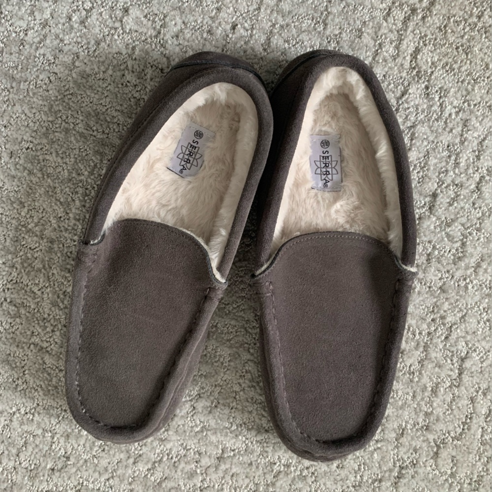Serra Women's Gray Slippers